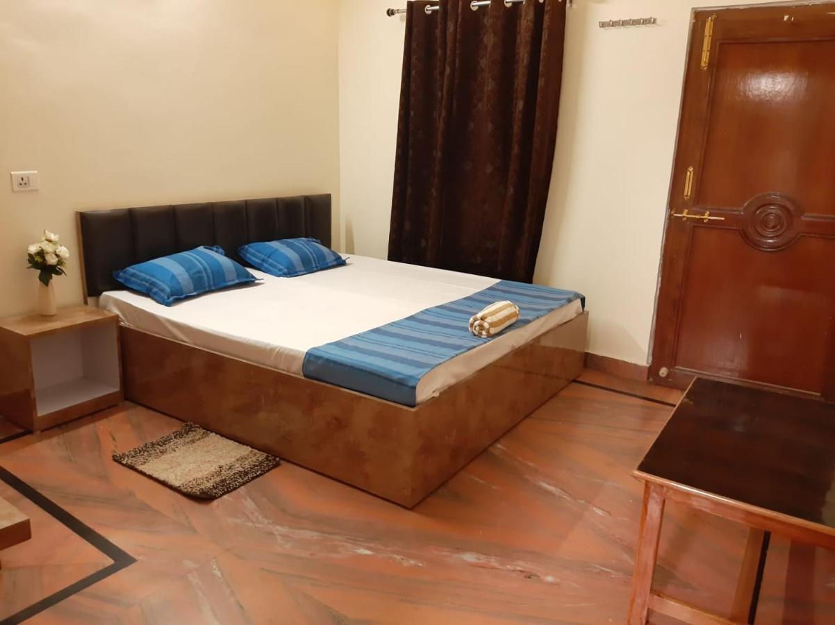 Paarijaat Homestay & Guesthouse Ayodhya Exterior foto